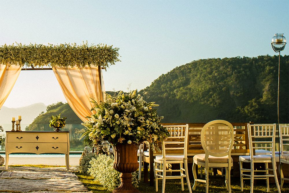 cerimonia com chuva de prata e voil nude rustica chique casamento ao ar livre no jardim rj rio de janeiro barra da tijuca